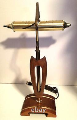 Amazing! MID Century Modern Desk Lamp Danish Walnut Brass Piano Banker Mint