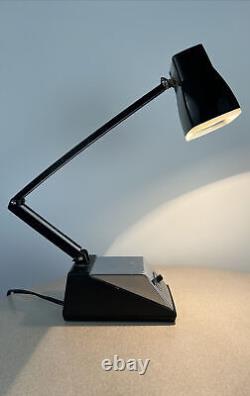 Vintage Mid Century Danish Modern Circa 1979 Chrome Desk Lamp Space Age Taiwan