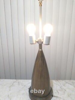 Vtg Unique Mid Century Modern Atomic Danish Unmarked Faux Wood Metal Table Lamp